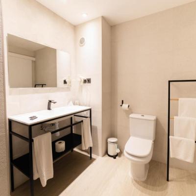 Eenoudervakantie Spanje Solo Amigos Badkamer 2